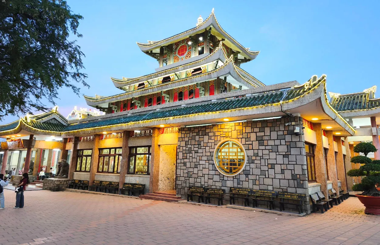 Tour Châu Đốc – Rừng Tràm Trà Sư – Cần Thơ | Phim Trường Đất Rừng Phương Nam Limousine Cao Cấp