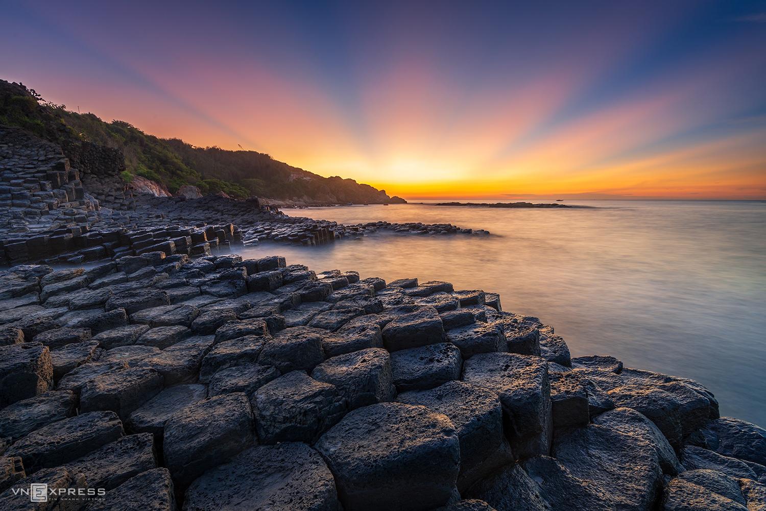 du lich phu yen ganh da dia bai xep mui dien