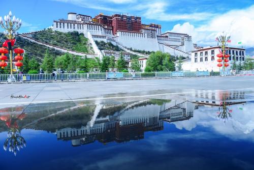 Cung điện Potala biểu tượng kiến trúc tâm linh Tây Tạng HAIDANGTRAVEL
