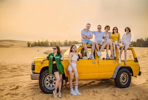 tour-phan-thiet-bau-trang-xe-jeep-haidangtravel