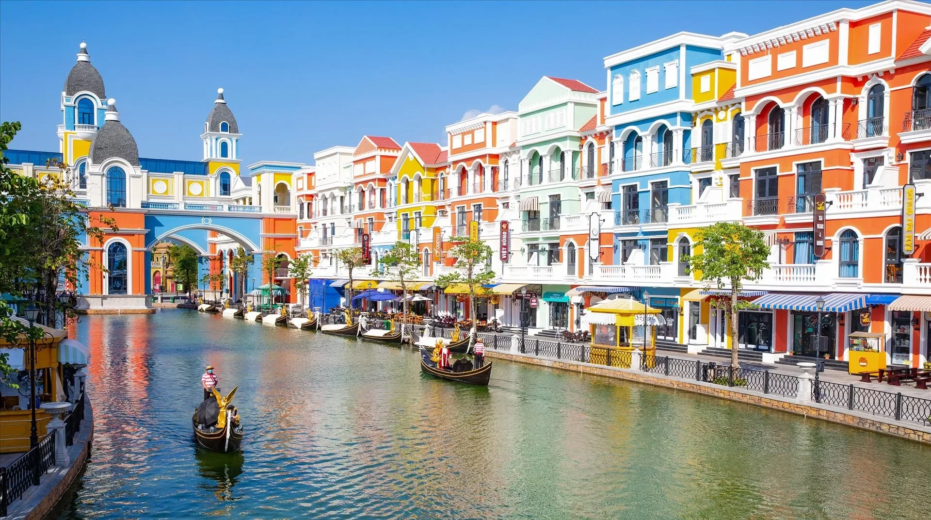 dong-song-venice-grand-world-phu-quoc-1-e1749802128365